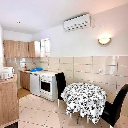 Asi Guest house